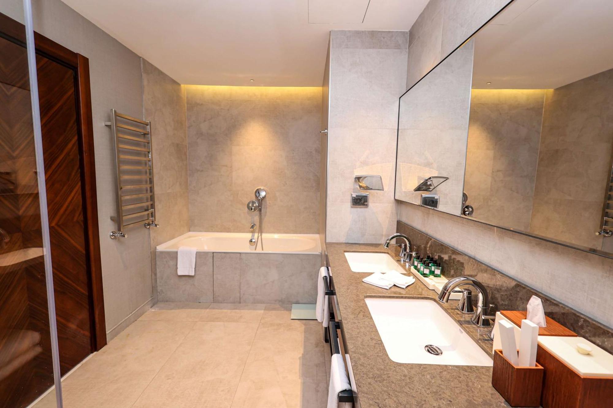 Hilton Garden Inn Samarkand Afrosiyob Zewnętrze zdjęcie